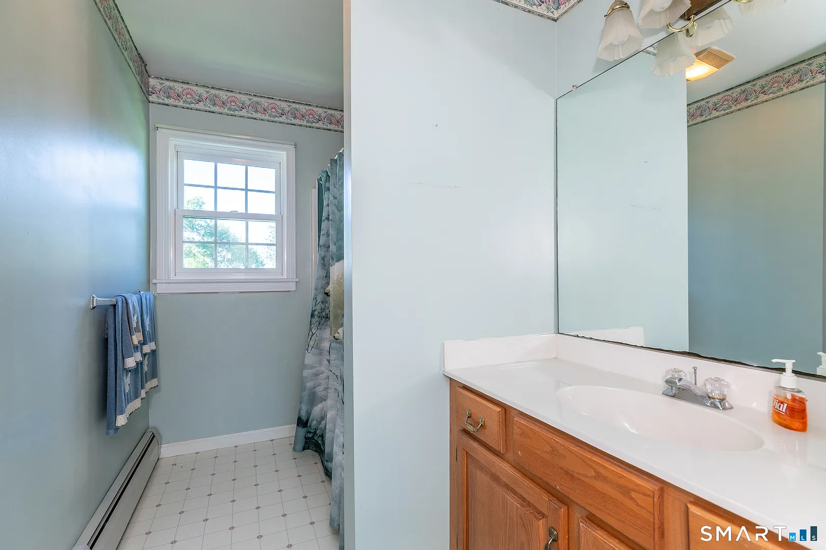 240 Beach Street Photo 20