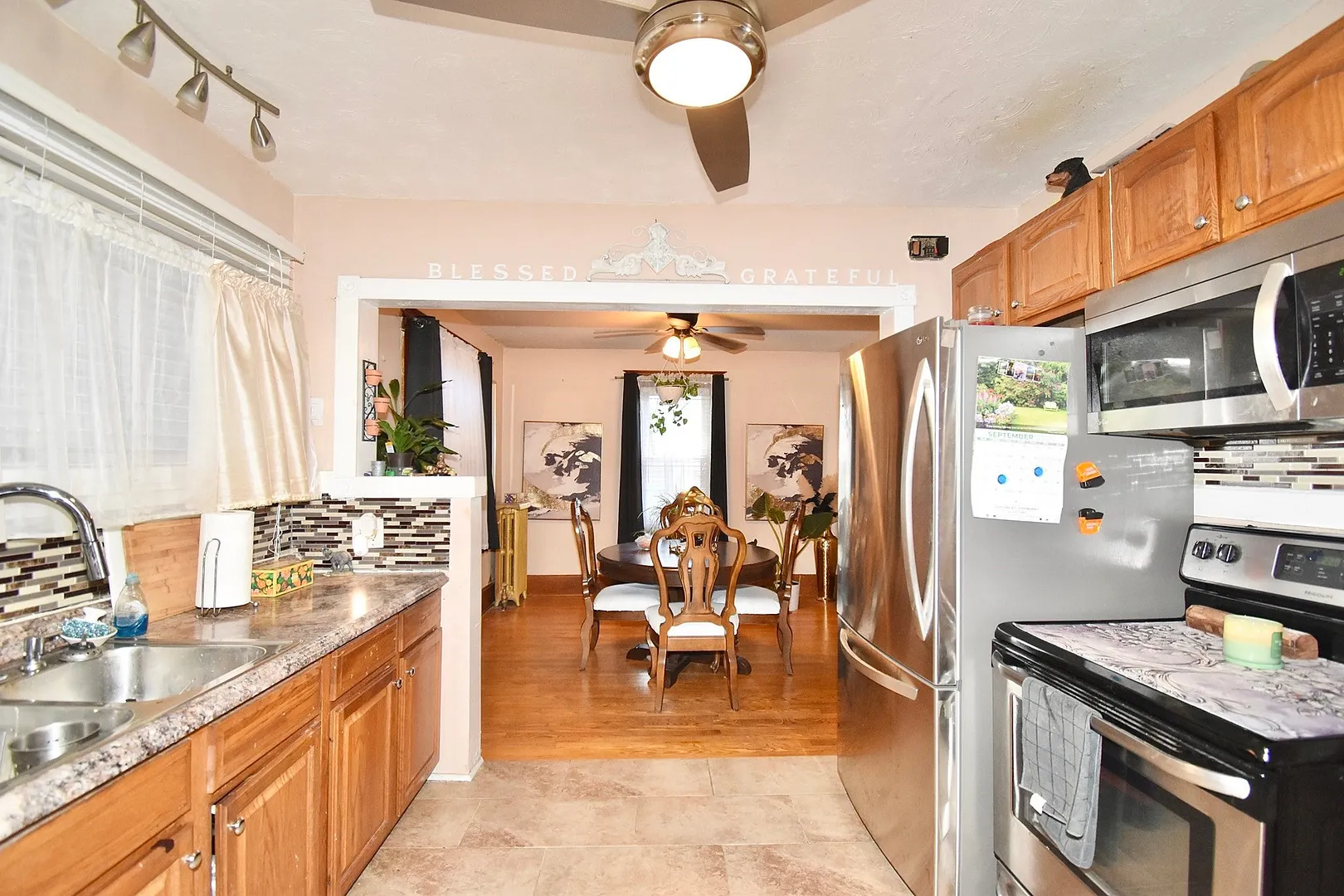 1245 Bay St Photo 7