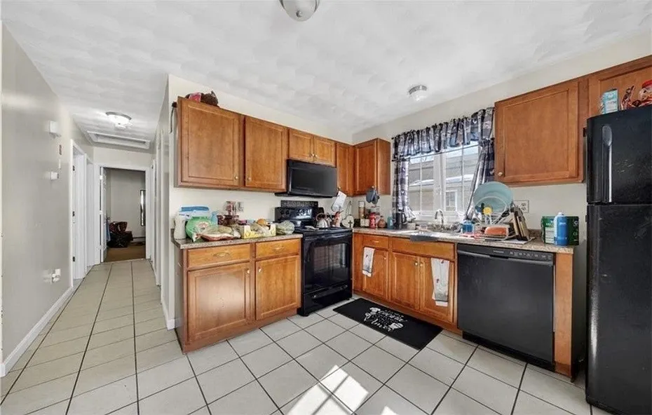 175 Russo Street Photo 15