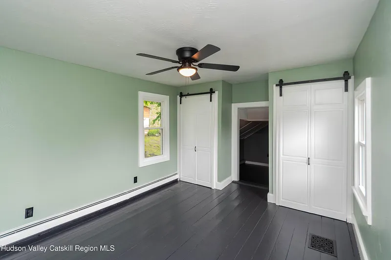 1625 New York 32 Photo 28