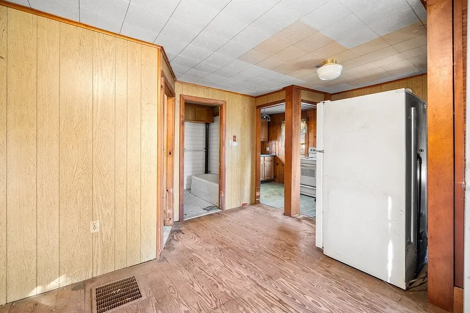60 Ironstone St Photo 6