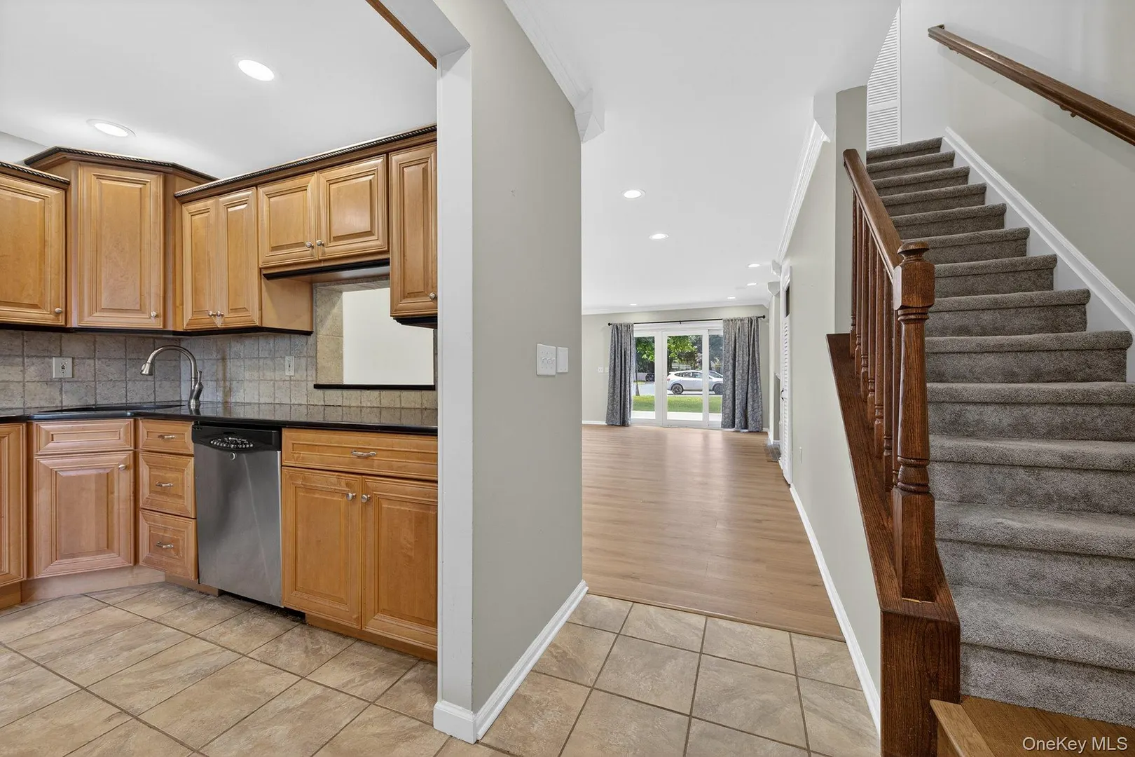 31 Burnett Way Photo 9