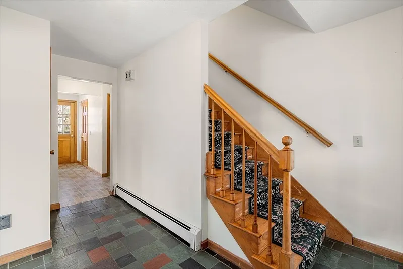 33 Brunnell Dr Photo 16