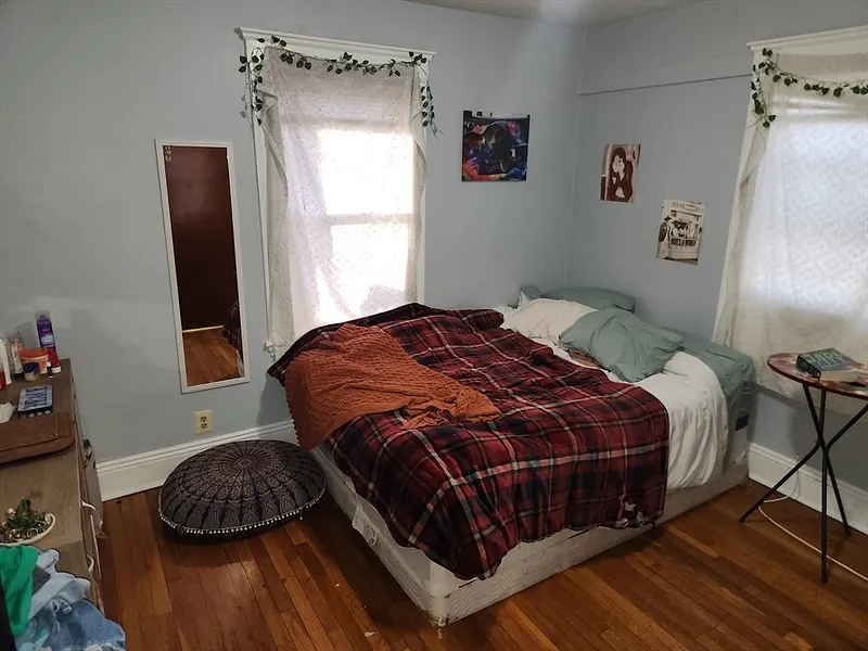 691 River St  #3 Photo 5