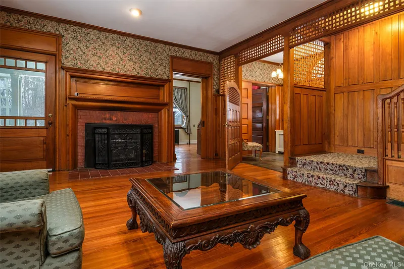 6 Westridge Road Photo 14