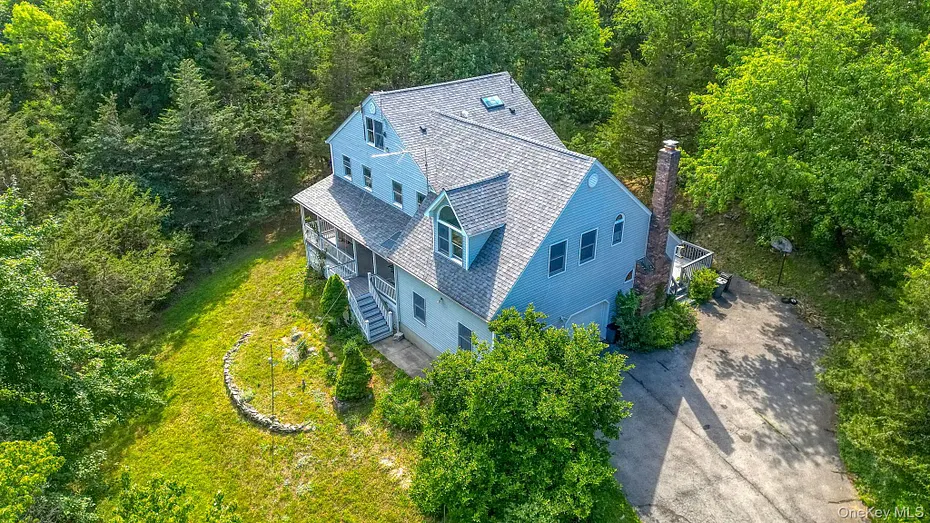 23 Allison Drive Photo 3