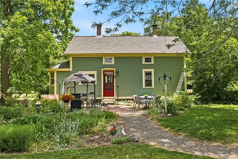 362 Abbott Run Valley Road Photo 6