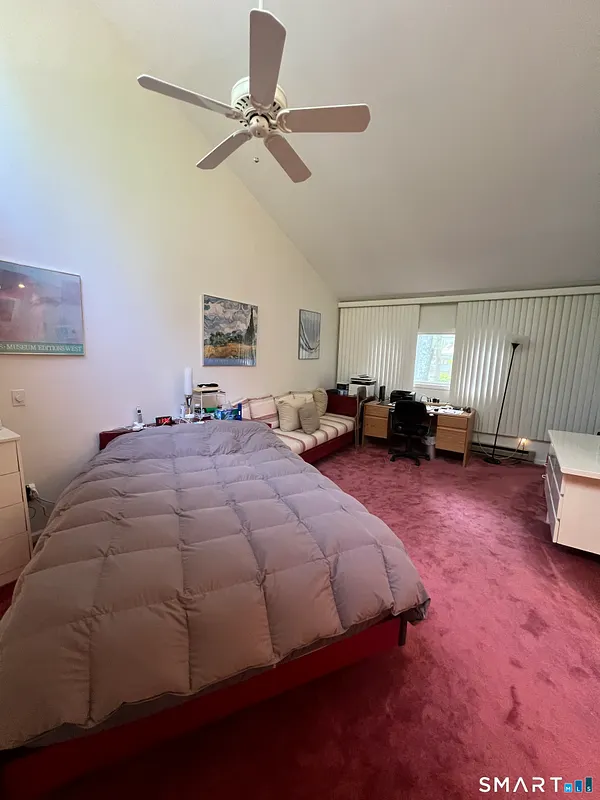 480 Evergreen Road Photo 17