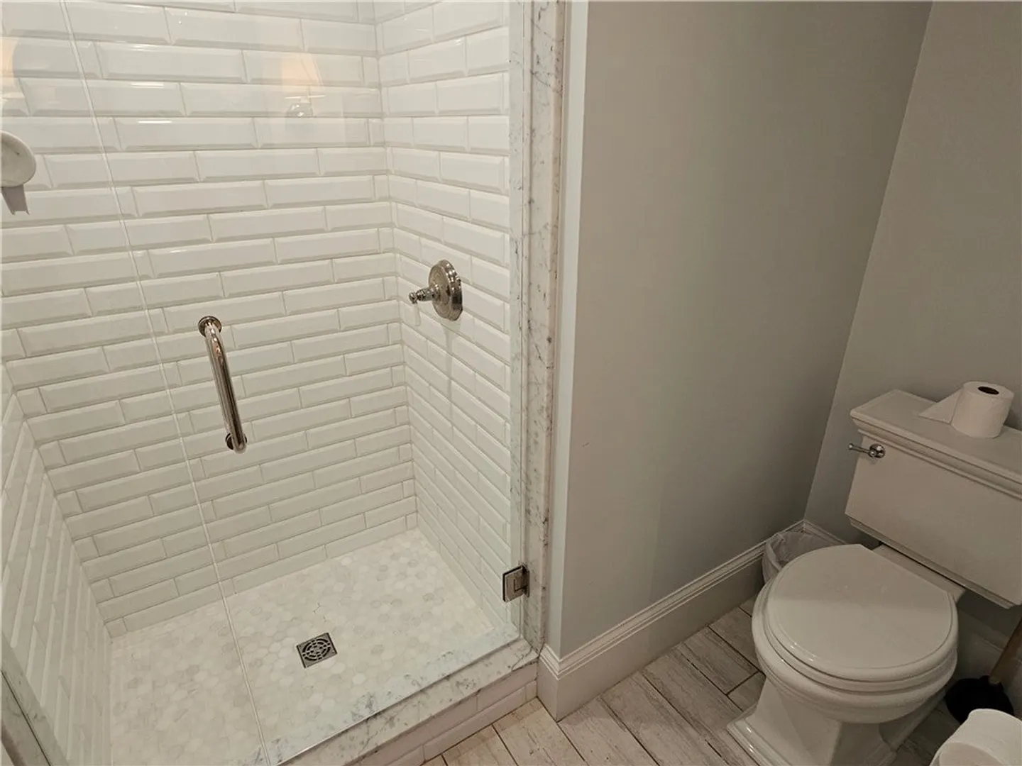 209 Coggeshall Avenue Photo 26