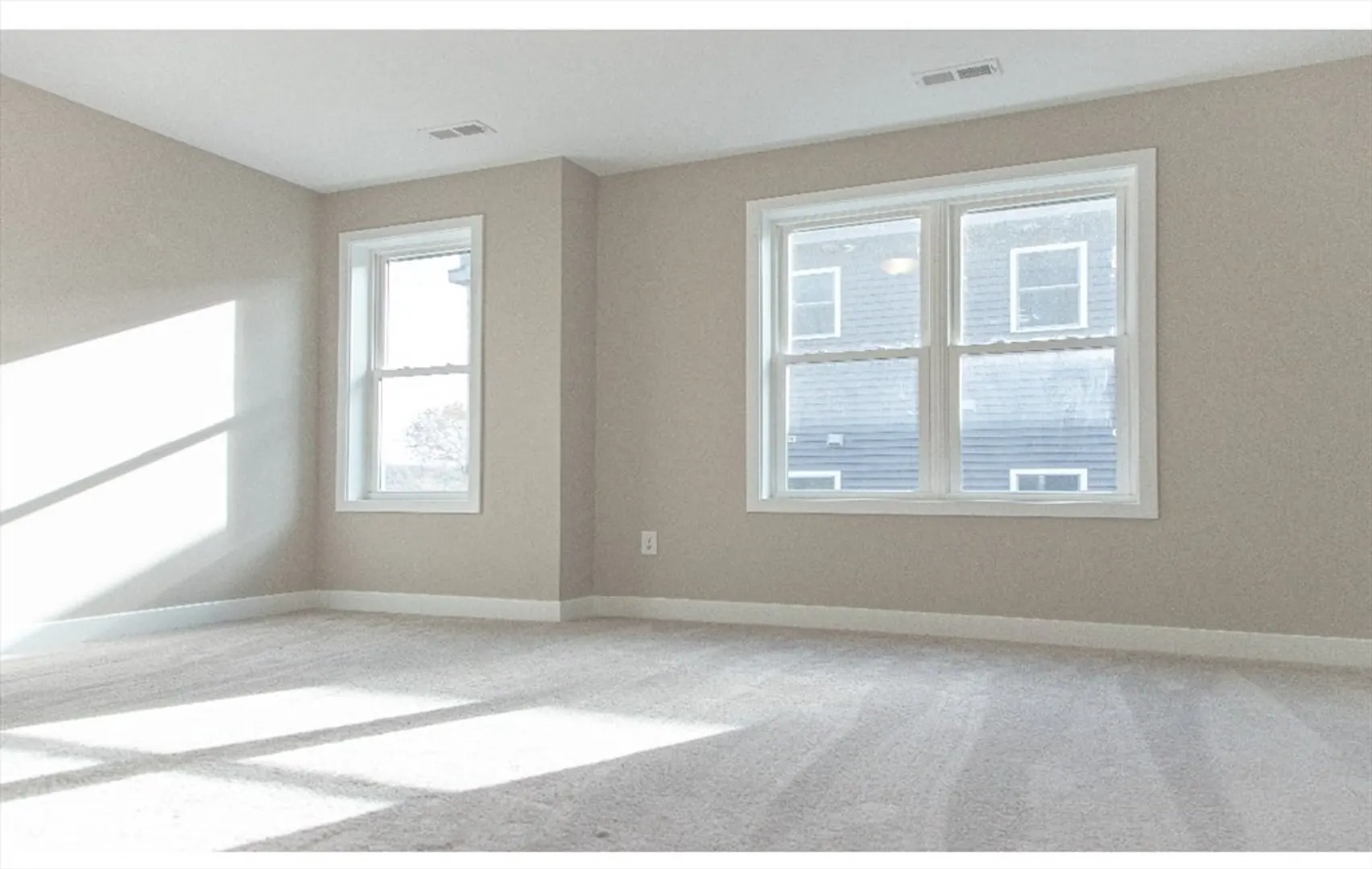 52 Richards St 0 Photo 3