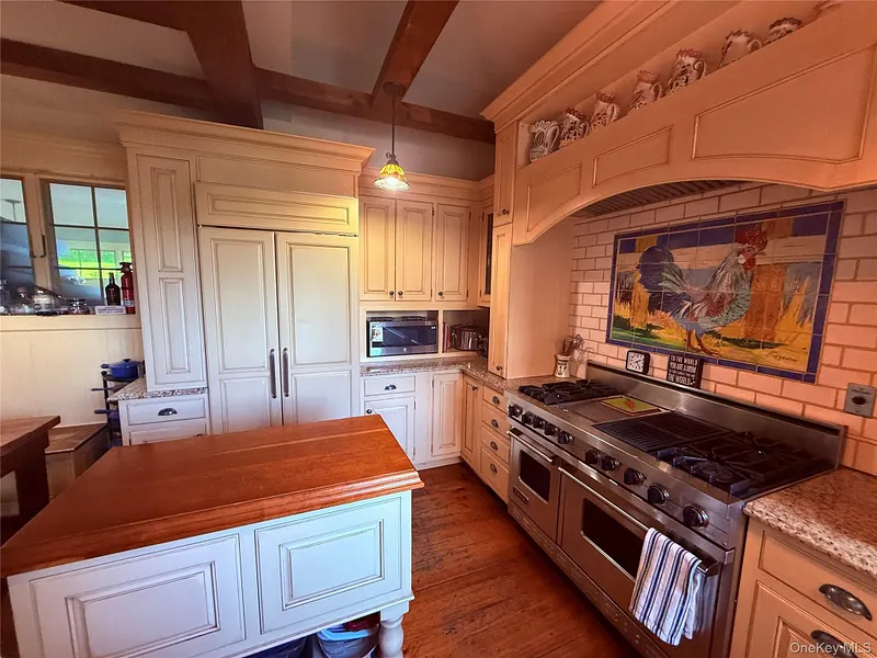 205 High Street Photo 8