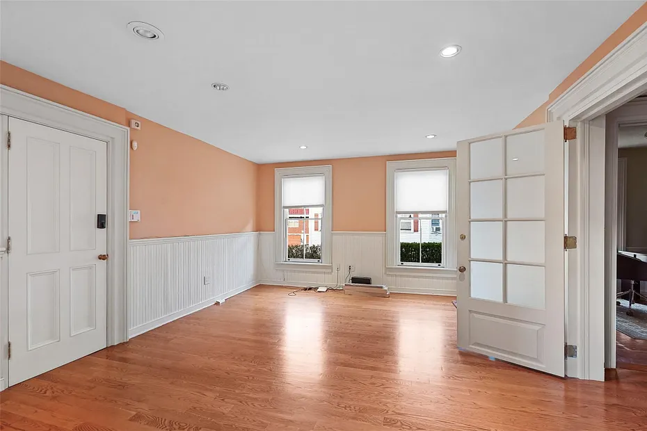 413-415 Bedford Road Photo 9
