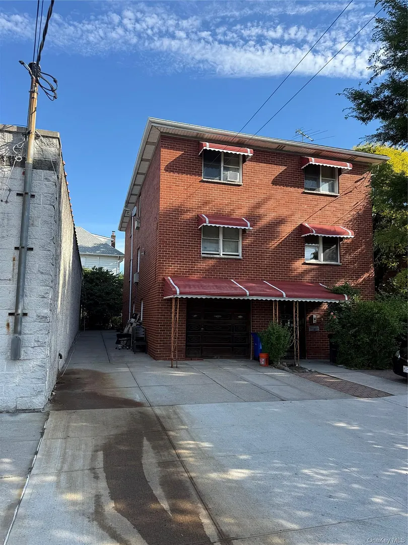 2907 Lafayette Avenue Photo 1