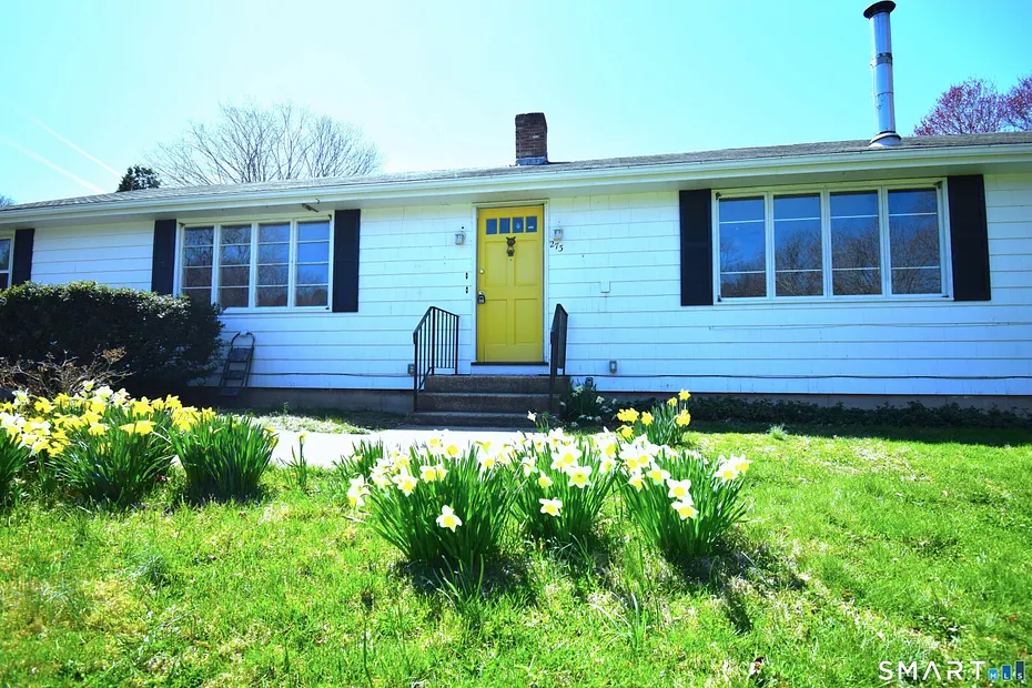 273 Horse Pond Road Photo 2