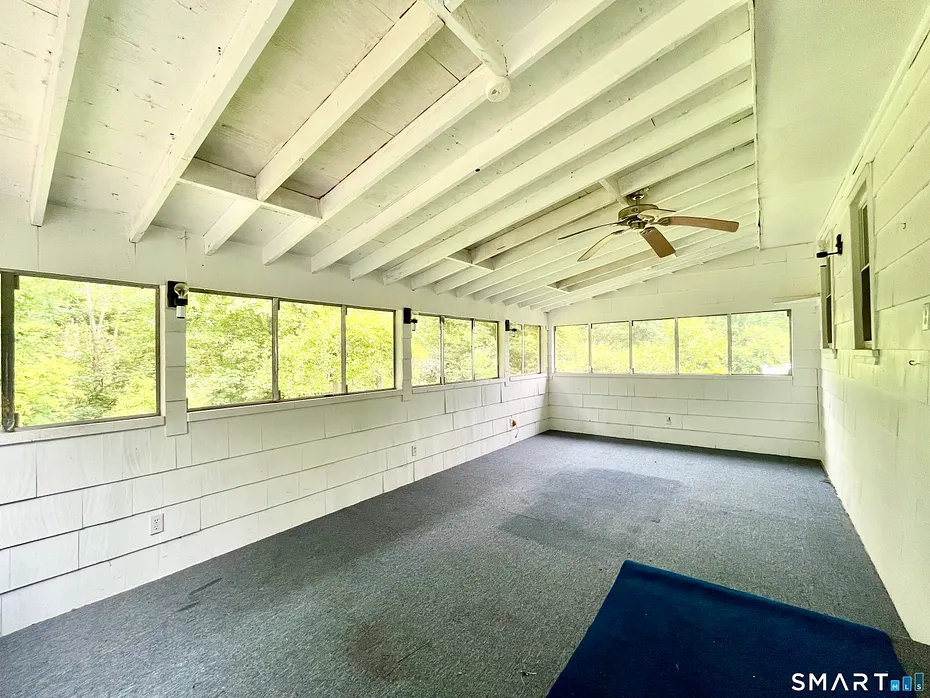 35 Woodmont Road Photo 24