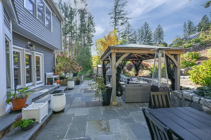 117 Alberts Hill Road Photo 8
