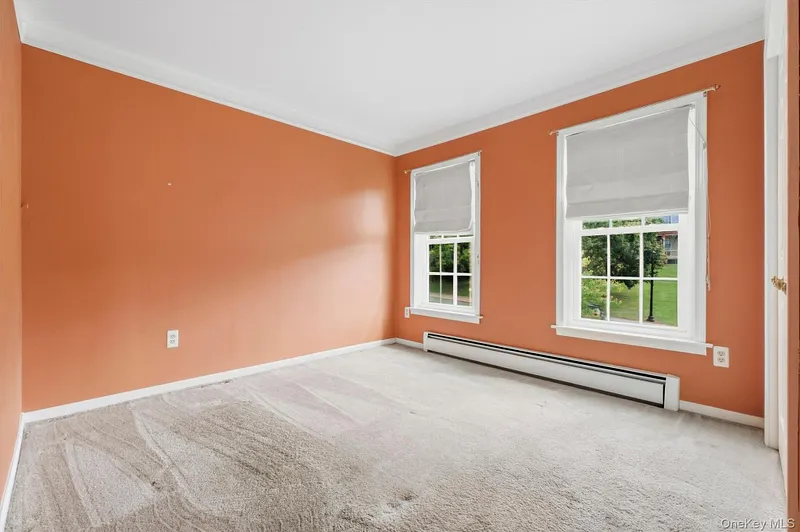 1069 Wolcott Avenue Photo 22