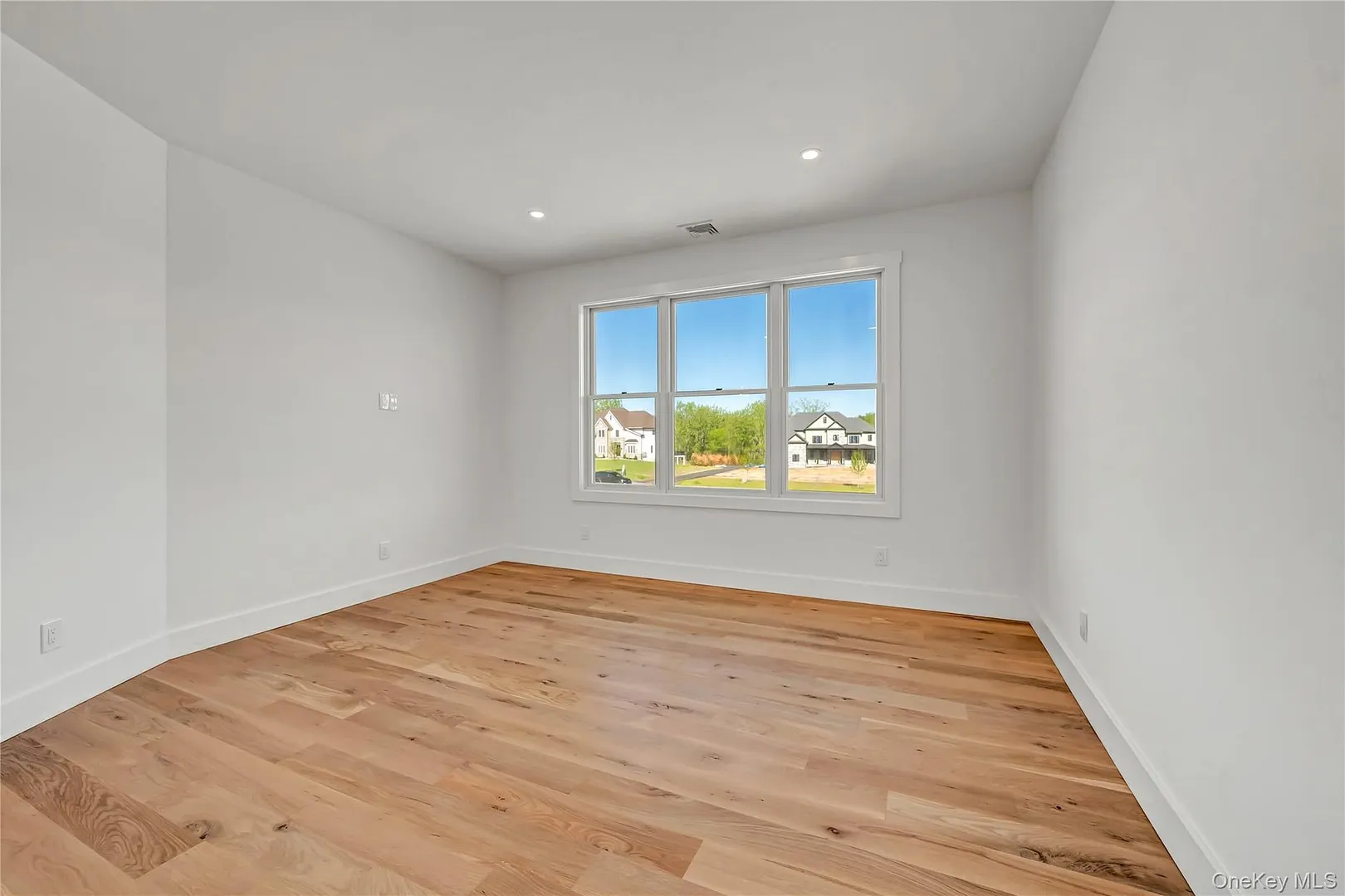 71 Abu Mousa Drive Photo 38
