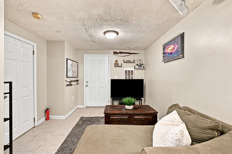820 Matthews Street  #4 Photo 18