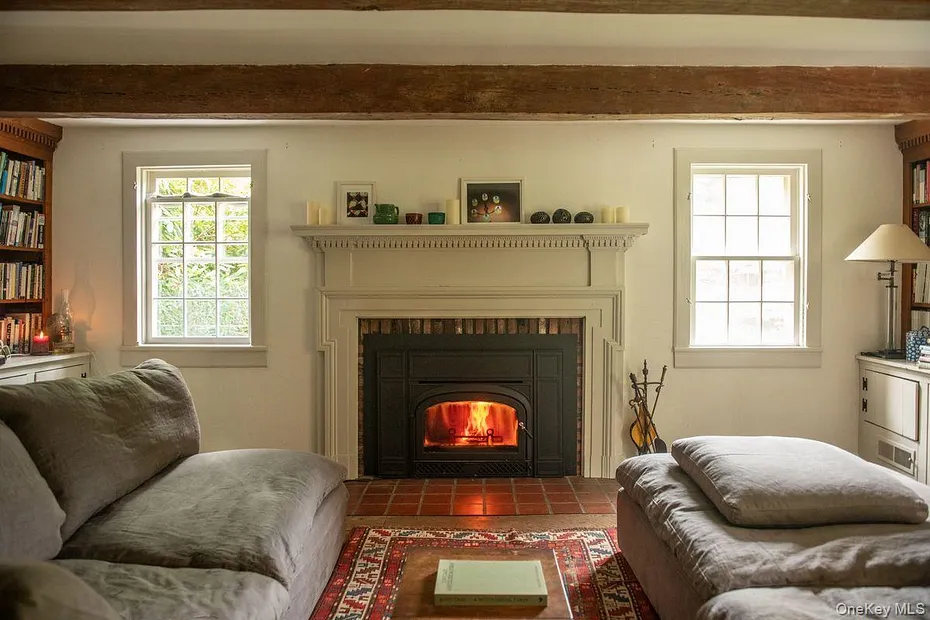 210 Bate Road Photo 5