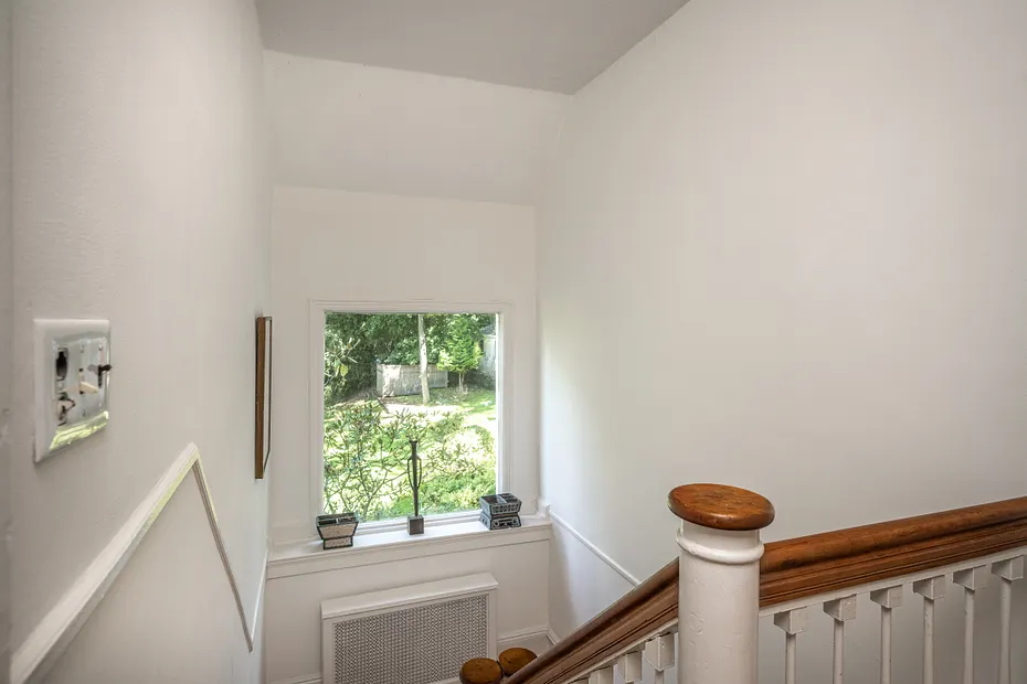 344 Sprain Road Photo 31