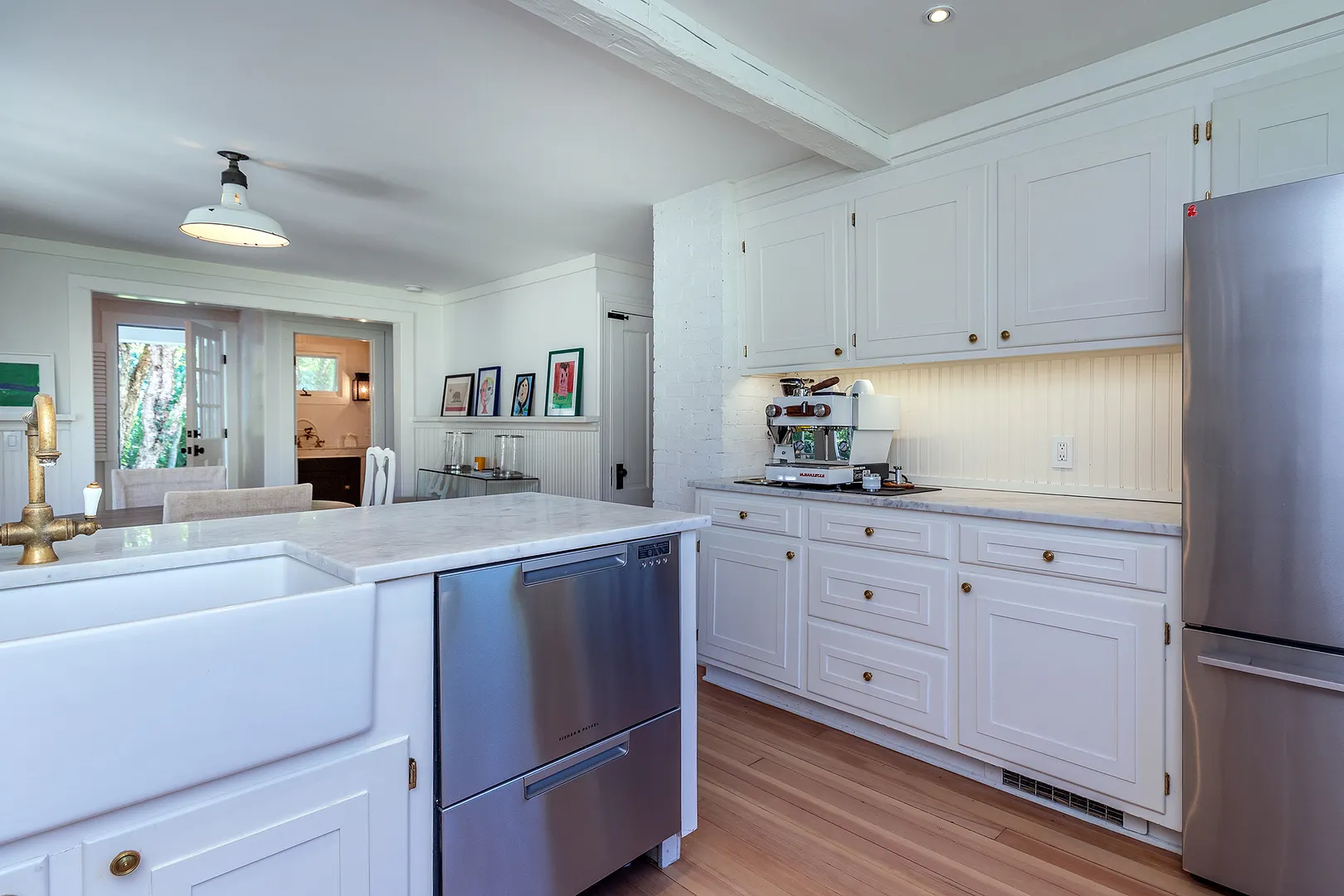 135 Wykeham Road Photo 16