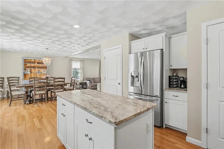 100 Franklin Road Photo 24