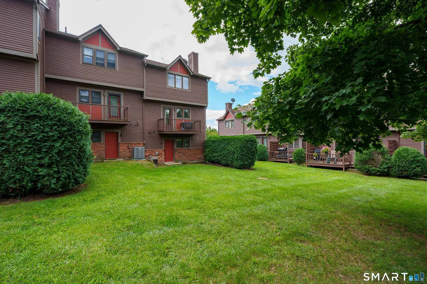 213 West Town Street  #E23 Photo 32