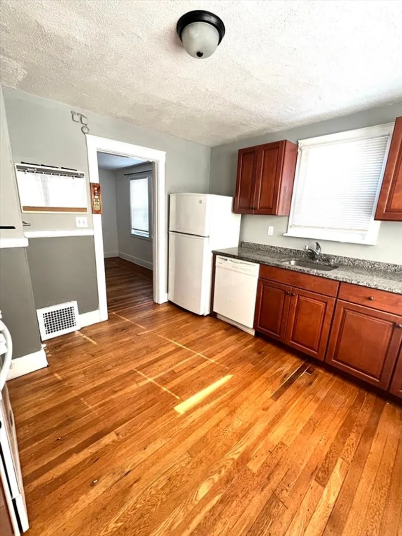 53 Avalon Ave #53 Photo 10