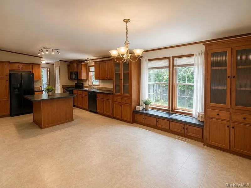 131 Rymrock Road  #18 Photo 7