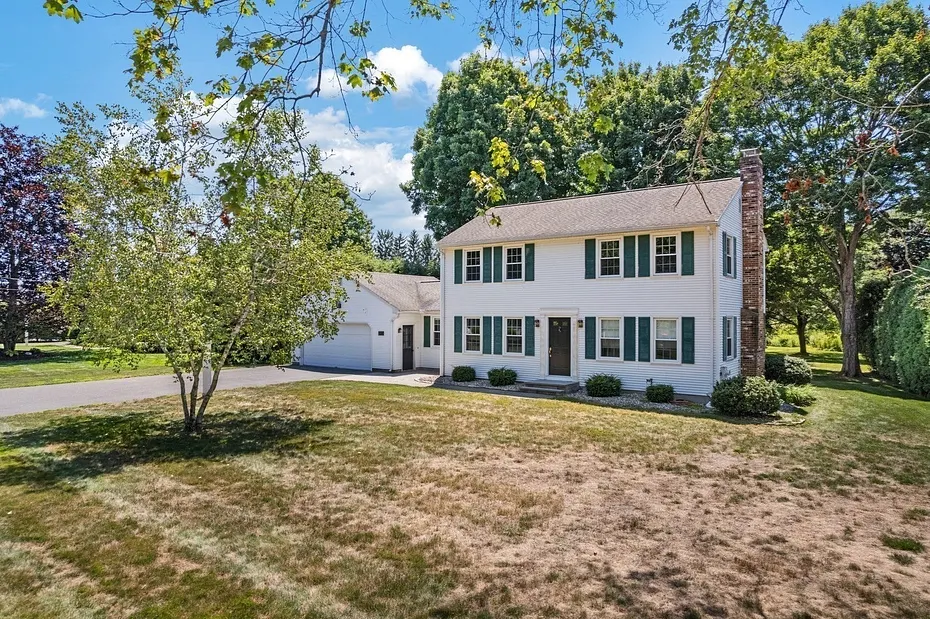 28 Pine Street Photo 24