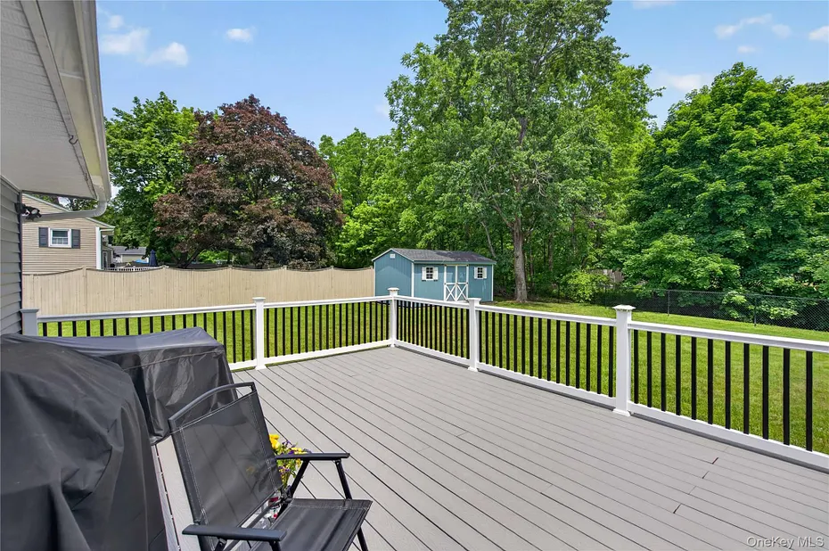9 Arbor Drive Photo 25