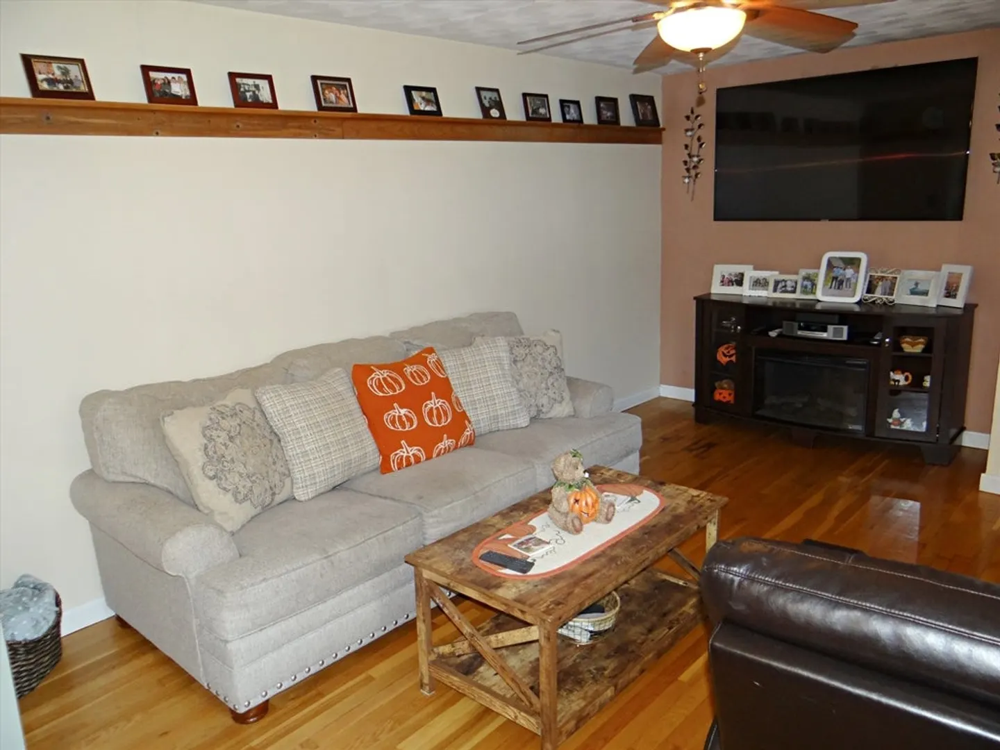 25 Marshall Ave Photo 7