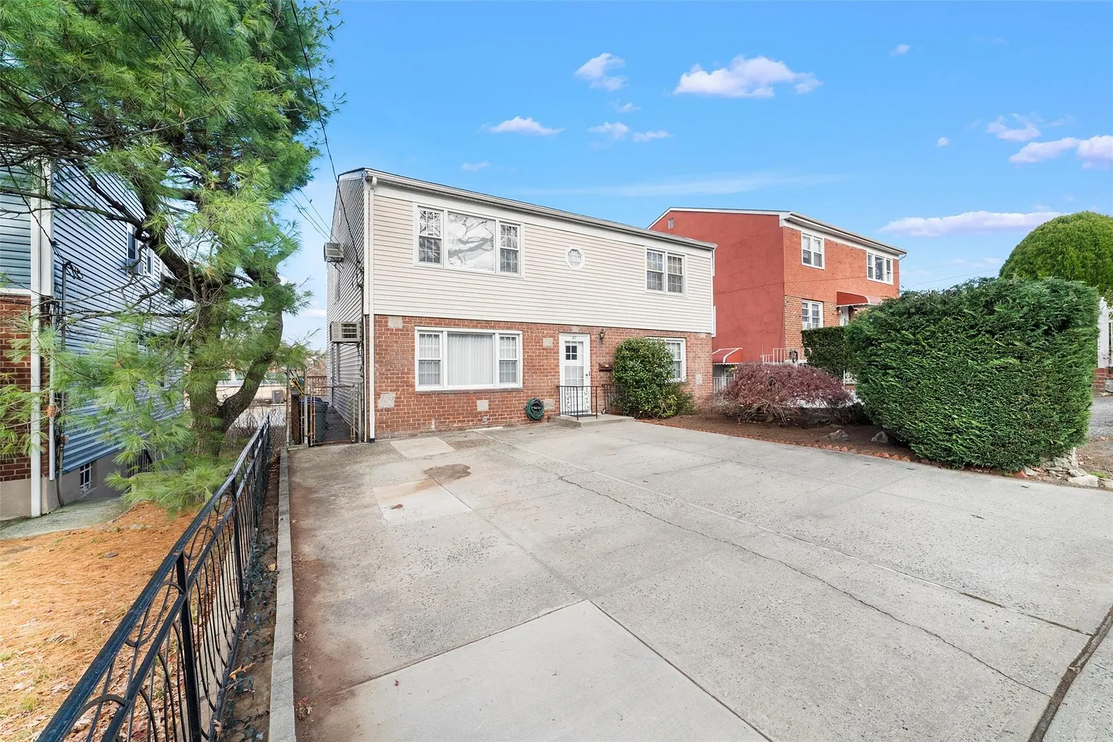85 Stevens Avenue Photo 1