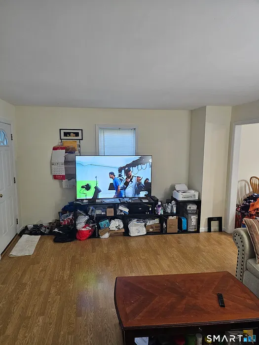 54 Alice Street Photo 10