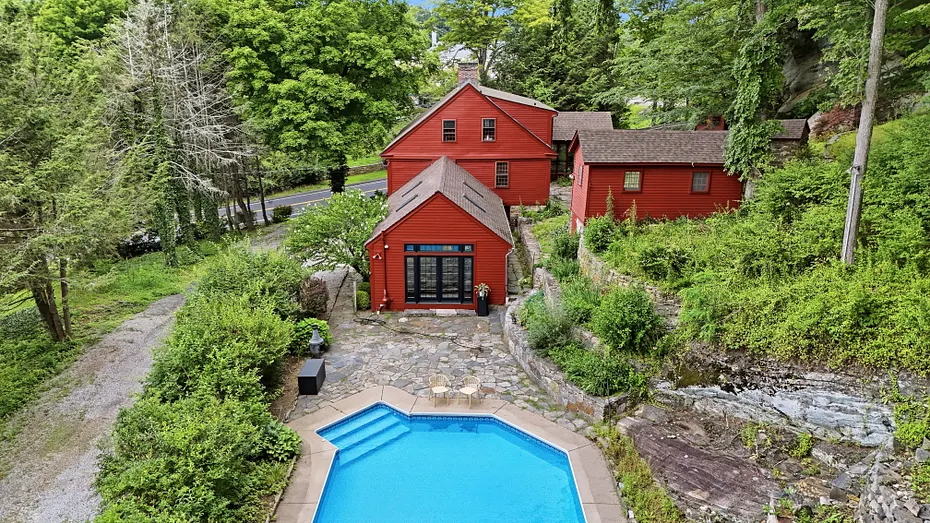 473 Hamburg Road Photo 2
