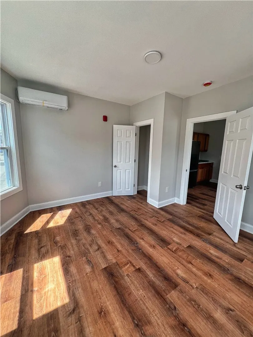 237 Cowden Street Photo 20