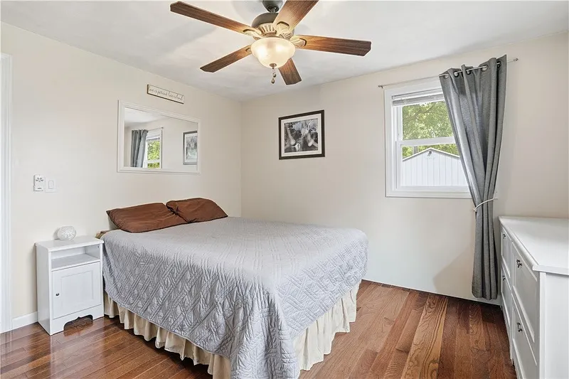 224 Sargent Street Photo 16