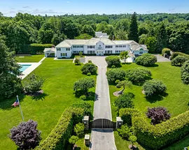 6 Stoneleigh Manor Lane