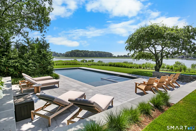 30 Edgewater Hillside Photo 3
