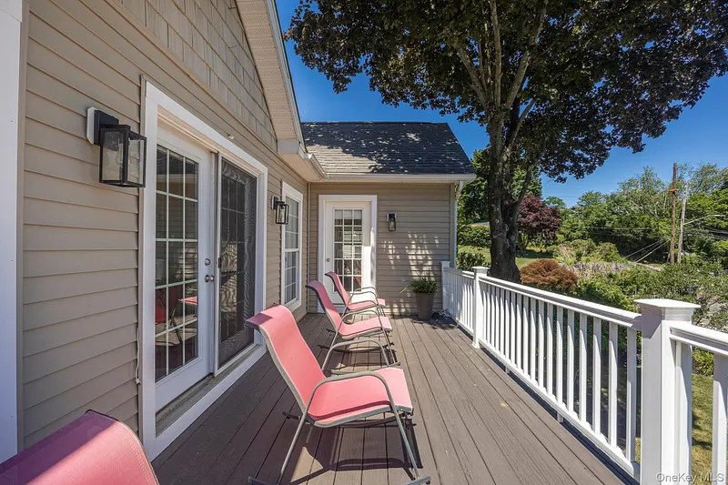 1 Colonial Drive Photo 30