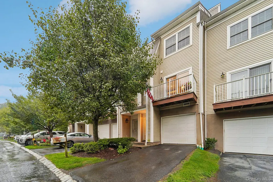 122 Crystal Hill Drive Photo 2
