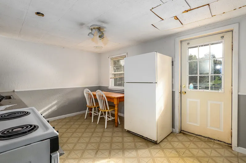 40 Kellogg Street Photo 17