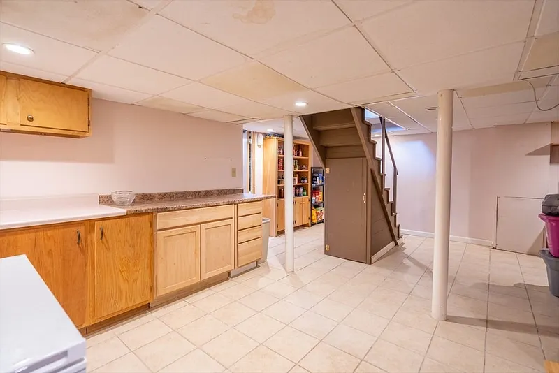 57 Ash Street Photo 24