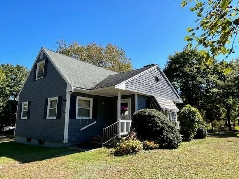 3 N Precinct St Photo 8