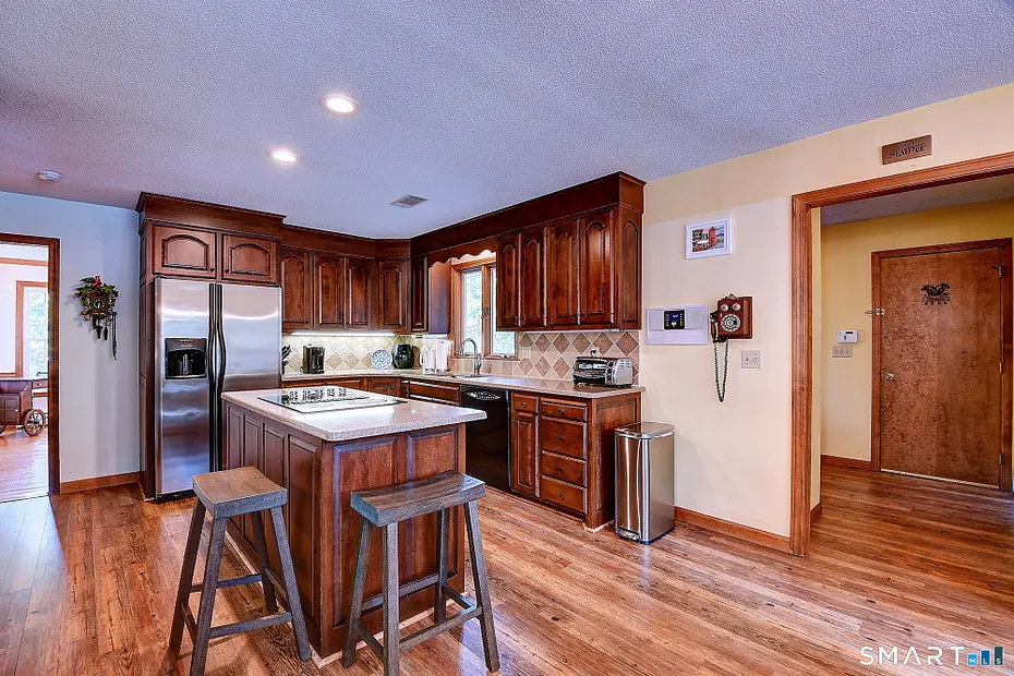 6 Smithbrook Terrace Photo 6