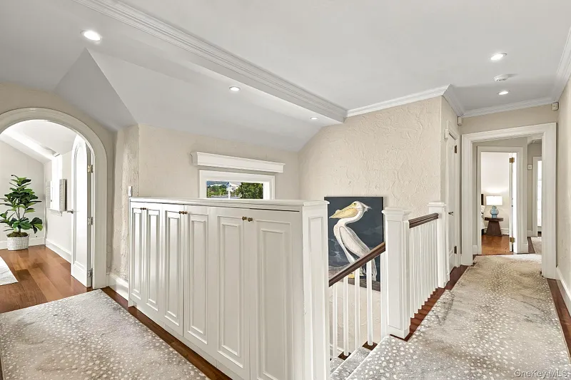 522 The Parkway Photo 19