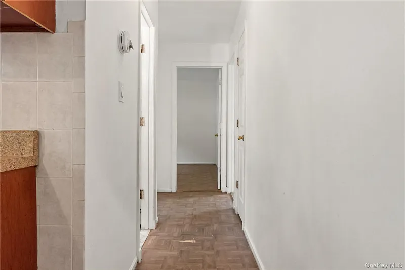 1056 Arthur Street Photo 38