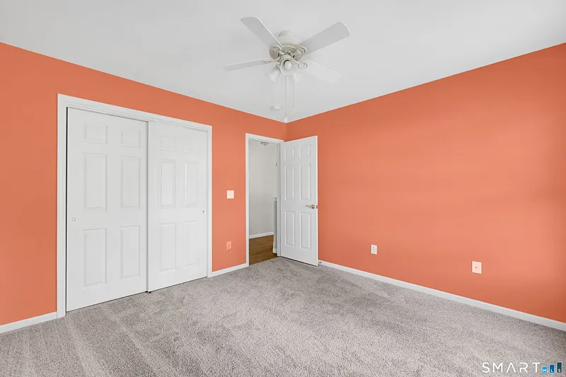 46 Auburn Way Photo 25
