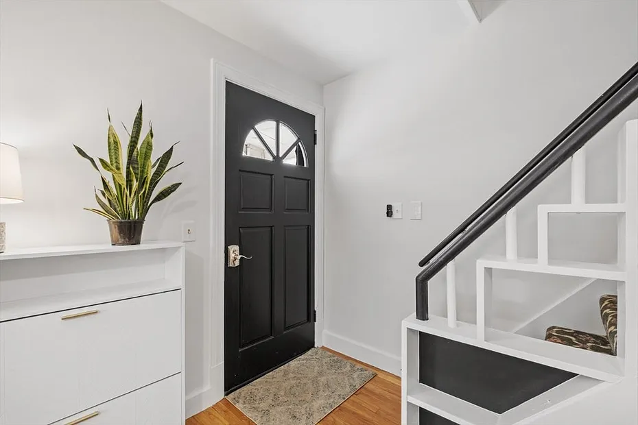 107 Upland Street Photo 2